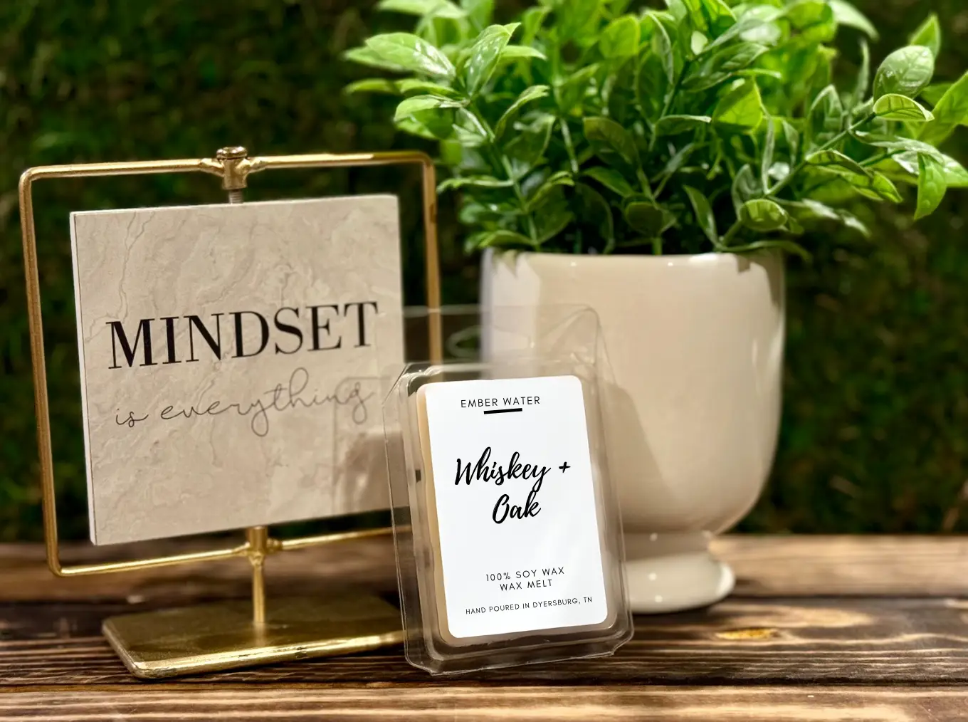 Whiskey + Oak Wax Melt - Image 2