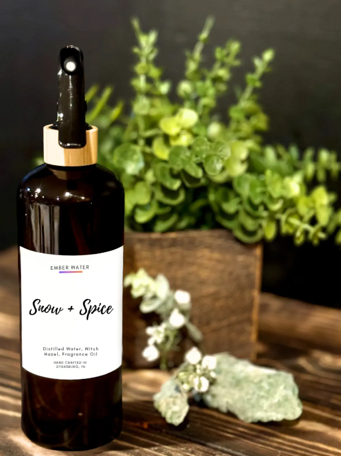 Snow + Spice Room + Linen Spray - Image 4